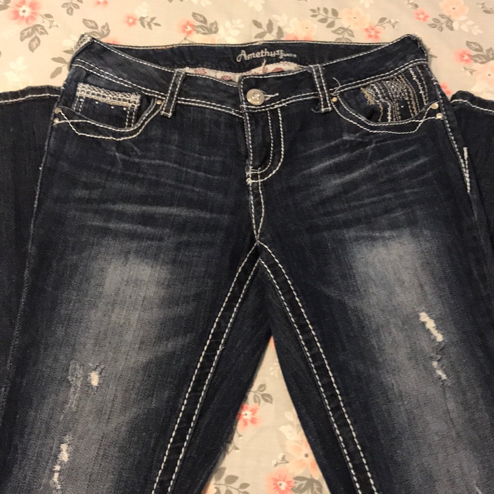 Amethyst Book cut jeans, like new!